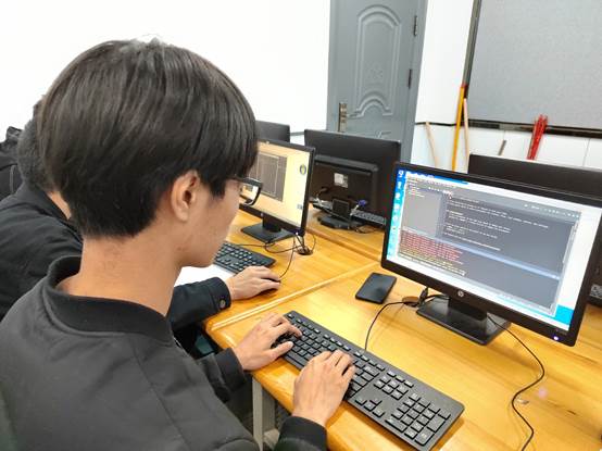 軟件學院舉辦職業院校技能競賽“Python應用開發”賽項校內選拔賽，助推軟件開發及技術推廣
